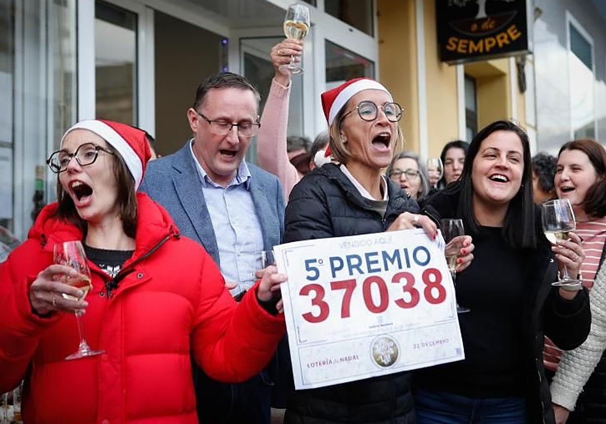 Por qué hay décimos de la Lotería de Navidad que cuestan menos dinero: opciones de compra y participaciones