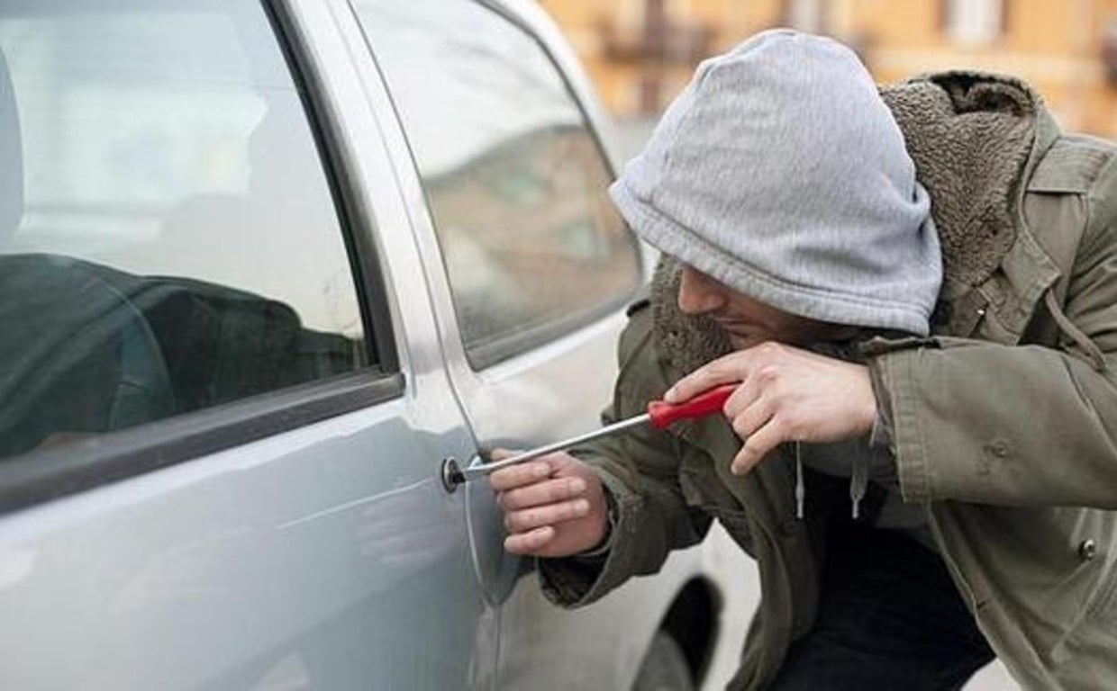 Cómo esquivar a los ladrones de coches en verano