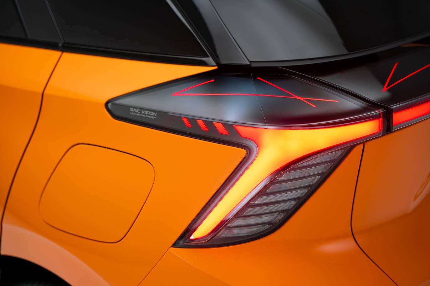 El dinámico diseño del MG4 Electric es el resultado de un desarrollo global en el que han participado el Centro de Diseño de Motores de SAIC en Shanghái, el Estudio de Diseño Avanzado de Londres y el Royal College of Art, también situado en la capital británica