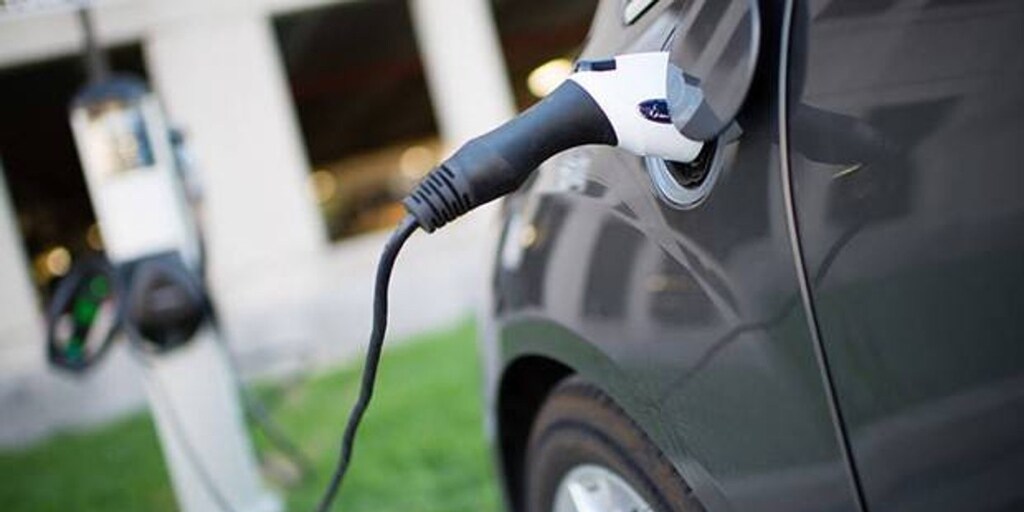 The electric vehicle and the deployment of infrastructure, far from the 2030 objective