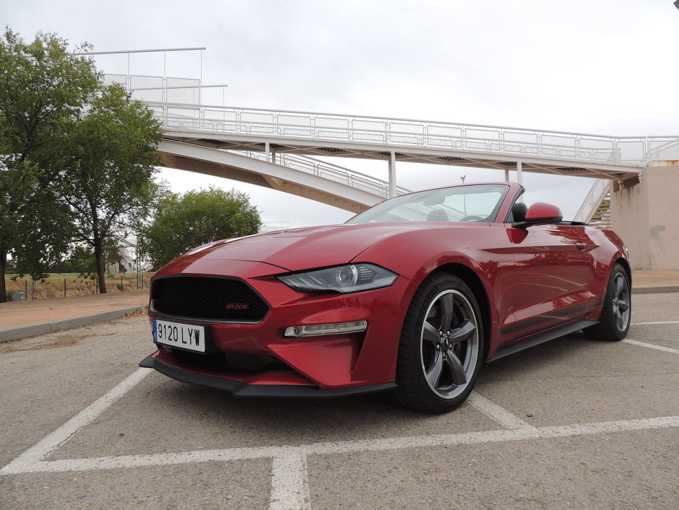 El nuevo modelo, que debuta en Europa, amplía la familia Mustang, que incluye los Mustang Mach-E y Mustang Mach-E GT totalmente eléctricos, el Mustang GT y el Mustang Mach 1