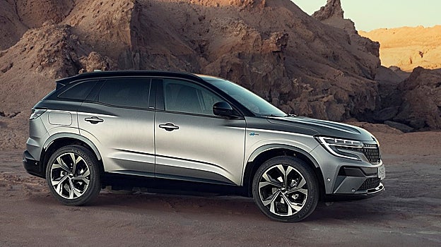 Renault Austral, cuya comercialización está comenzando, supone la vuelta de la marca al segmento C-SUV