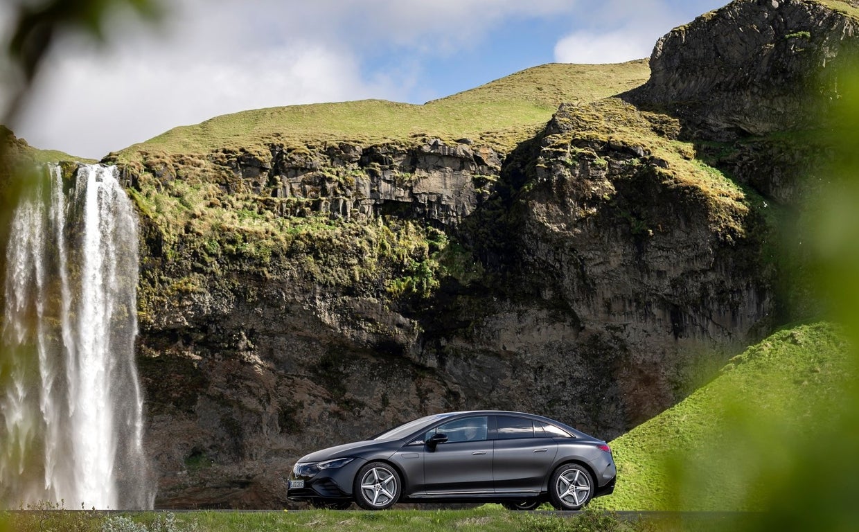 Mercedes-Benz se beneficia de la alta demanda de coches caros en China