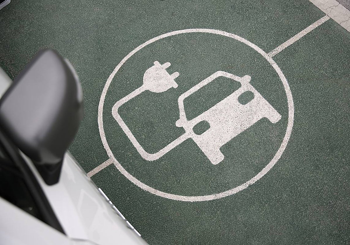 En los tres primeros trimestres del año España ha matriculado un total de 55.472 turismos electrificados