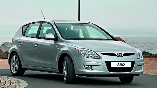 En 2008, se proclama campeón el Hyundai i30, el primer coche de fabricación coreana que se lleva el galardón, gracias a sus características tanto en seguridad activa como pasiva. Dispone de todos los avances tecnológicos de ese año como son los airbags, ABS+EDB, ESP, TCS, cinturones de seguridad con pretensores, anclajes isofix, lo que lo convierte en uno de los compactos más seguros. También destaca la eficacia de sus mecánicas tanto diésel como en gasolina. En este año, se inaugura la Exposición Internacional de Zaragoza y es el año del comienzo de la crisis económica y financiera, también llamada depresión económica española.