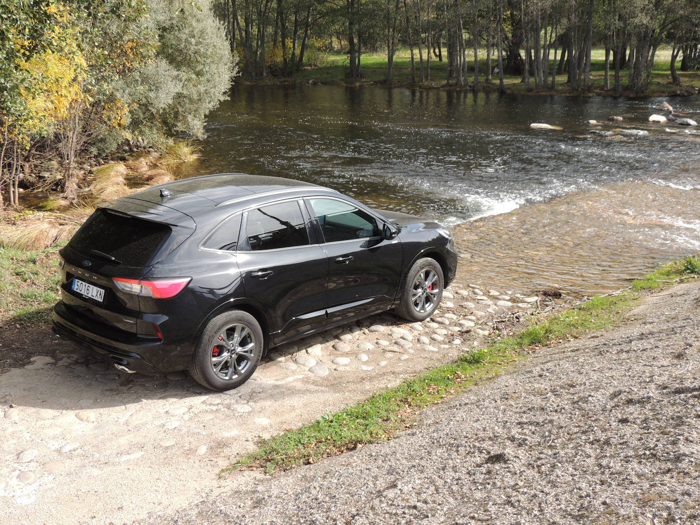 En su cuarta generación el modelo 'made in Spain' se convierte en una buena alternativa como coche familiar para uso urbano y viar sin miedo a quedarse sin autonomía.