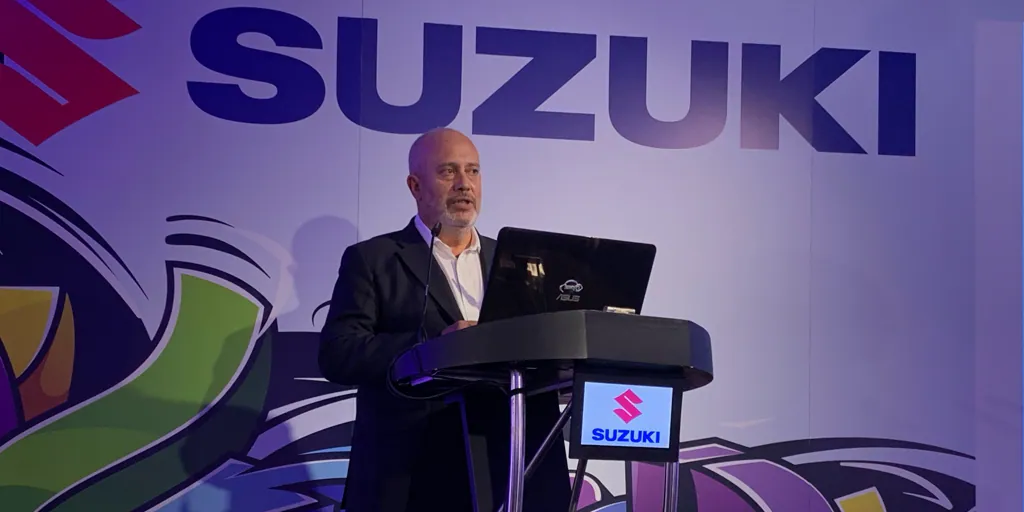 The president of Suzuki points out that the shortage of cars raises prices and limits access to mobility