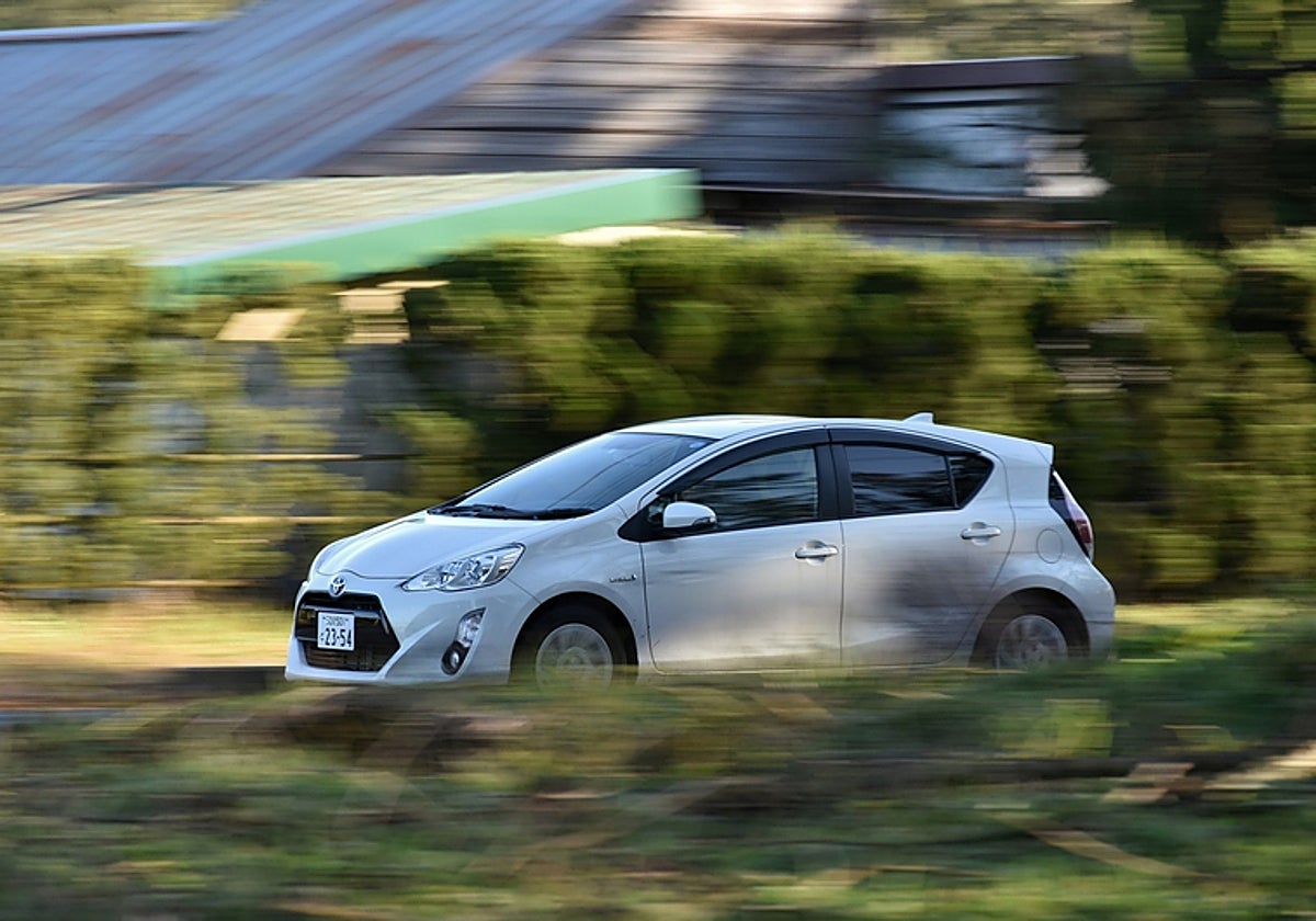 Los coches que no podrán circular en España a partir del 1 de enero por las etiquetas de la DGT