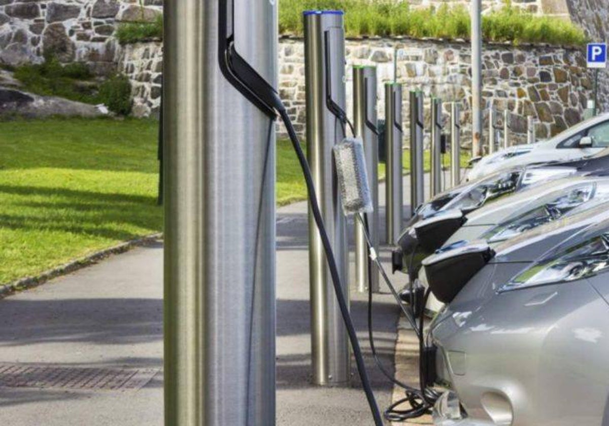 Carga pública de coches eléctricos