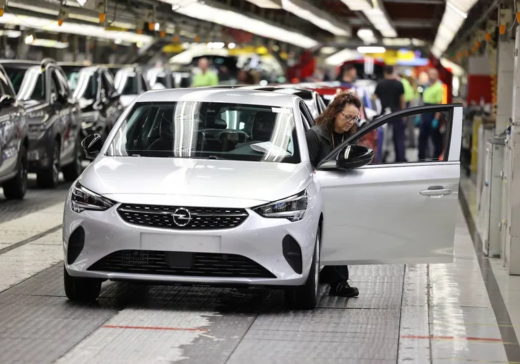 La producción de automóviles arranca el año con un auge del 8,1%