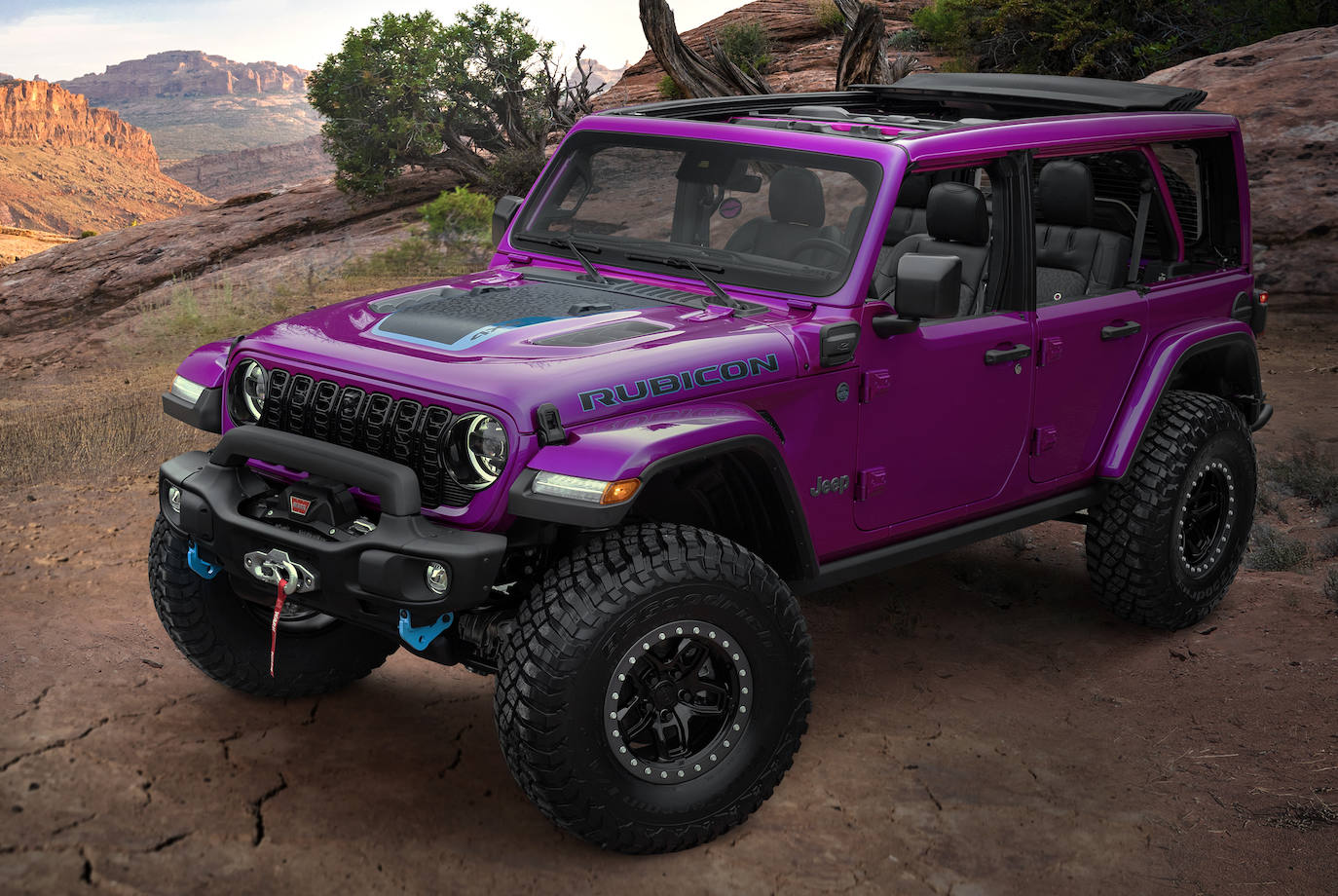 La misión de libertad con emisiones cero que persigue la marca Jeep toma las riendas con cuatro nuevos vehículos conceptuales electrificados, incluido el reimaginado Jeep Wrangler Magneto 3.0
