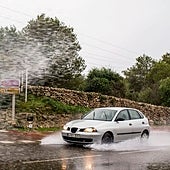 La DGT avisa qué hacer si te sorprende una lluvia torrencial en carretera