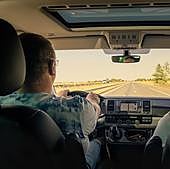 Cómo conducir con calor extremo: los mejores consejos para evitar que te afecte en la carretera