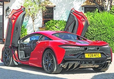 Probamos el McLaren Artura, el nuevo rey de Inglaterra