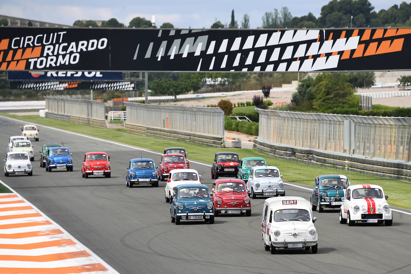 Del “Pelotilla”, como popularmente se le llamaba, se llegaron a producir 800.000 unidades entre 1957 y 1973. Ante el auge de la demanda de este modelo, en 1958 la producción se multiplicó por seis. Para fabricar uno de estos vehículos se empleaban más de 40 horas.