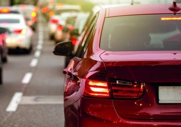 La DGT explica cómo usar los frenos correctamente