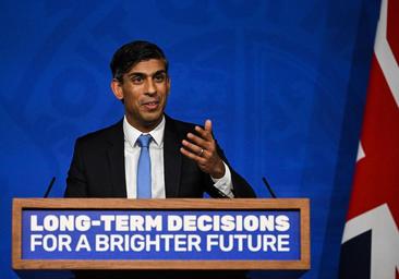 Reino Unido atrasa a 2035 la prohibición de vender automóviles nuevos de gasolina y diésel