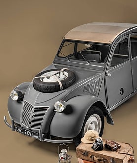 Imagen secundaria 2 - La versión Sahara, gracias a sus dos motores, era un auténtico 4X4 