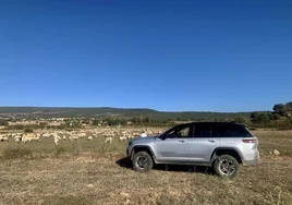 Ruta con Jeep Grand Cherokee: Viaje a la España vacía