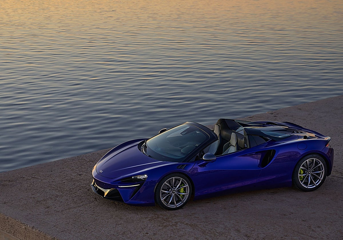 Superdeportivo híbrido de altas prestaciones