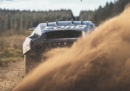 Primera imagen del Ford Raptor para el Rally Dakar, con Carlos Sainz y Nani Roma