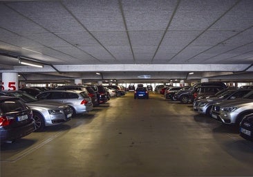 Estas son las únicas partes del coche que pueden sobresalir de una plaza de aparcamiento