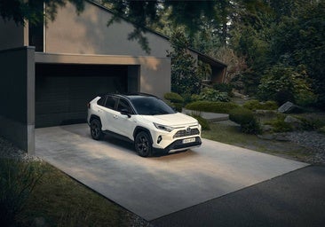 Así ha cambiado en 30 años el Toyota RAV4, un coche que transformó el panorama de la automoción