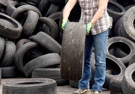 La pista de pádel que utilizas podría estar creada a partir de goma de neumáticos usados