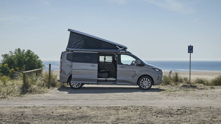 Ford Transit Nugget Titanium