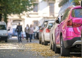 Vuelta al cole: aparcar en doble fila frente al colegio puede costar hasta 200 euros