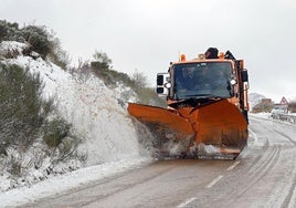 La DGT pide a la ciudadanía que consulte el estado de las carreteras antes de emprender viaje a causa de la nieve