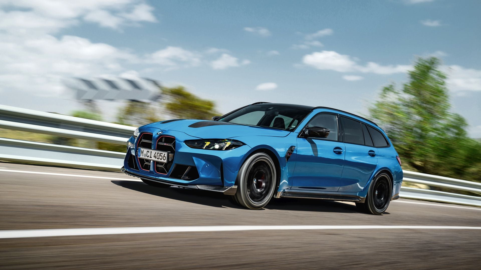 El motor de seis cilindros en línea y 3,0 litros del BMW M3 CS Touring se diseñó desde el principio para ofrecer un alto rendimiento en el circuito, y cuenta con multitud de detalles tecnológicos procedentes del diseño de coches de carreras.