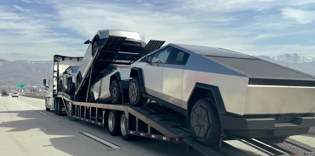 Tesla llama a revisión más de 46,000 Cybertruck por riesgo de desprendimiento de paneles