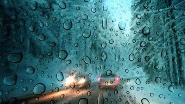 Cuidado con el mal tiempo en primavera: Cómo actuar ante una emergencia en carretera