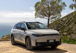 Leapmotor muestra su gama eléctrica T03 y C10 en el Salón de Barcelona