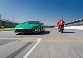 Lamborghini temerario frente a Ducati Panigale V4: un duelo entre italianos