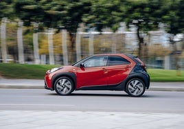 Un urbanita pintón, ágil y muy versátil: Así es el Toyota Aygo X