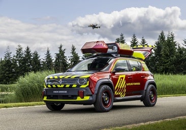 El Renault 4 se convierte en el centro de mando móvil de bomberos y servicios de emergencia