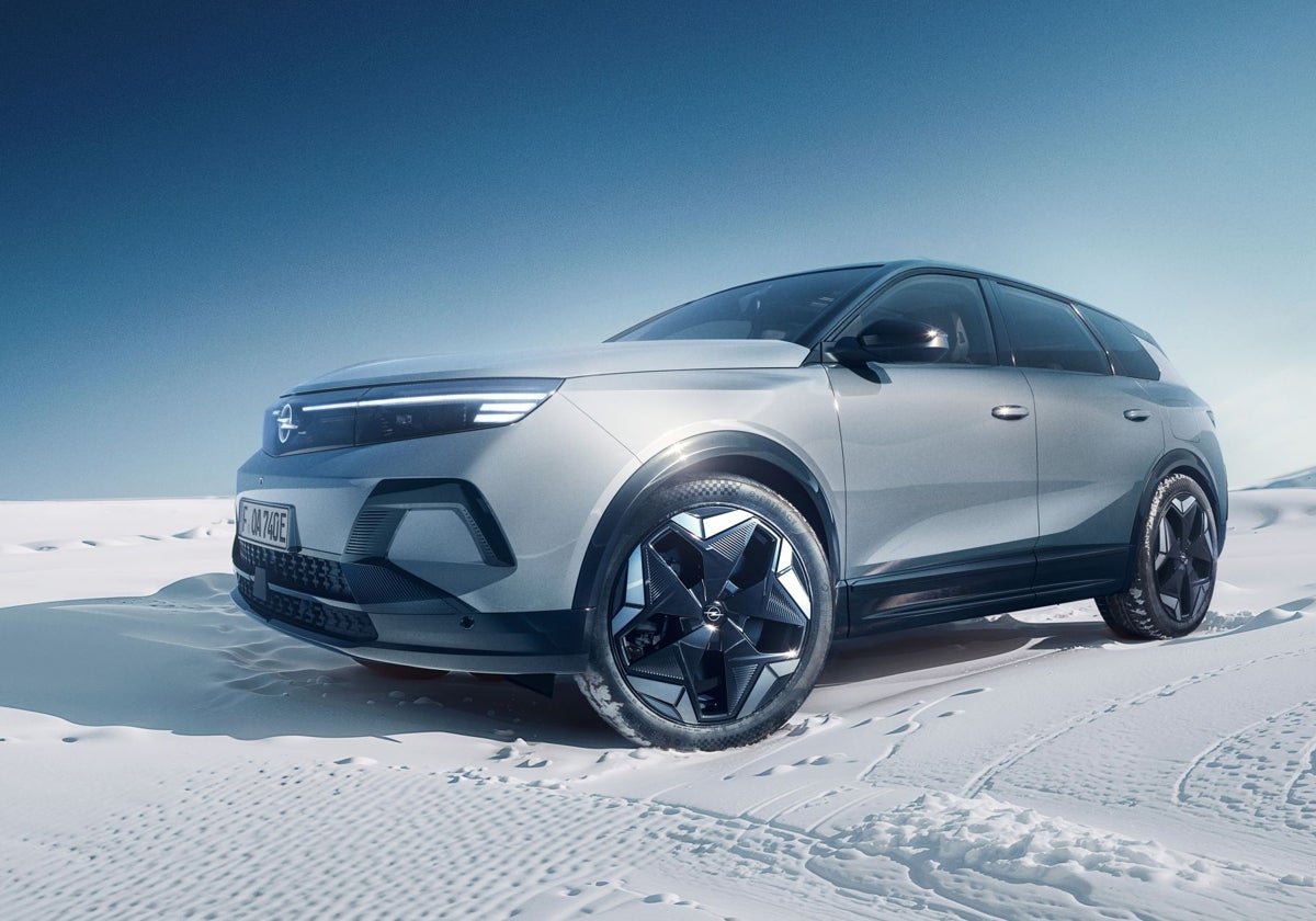 A la potencia de cuatro: Opel Grandland Electric AWD ya se puede pedir