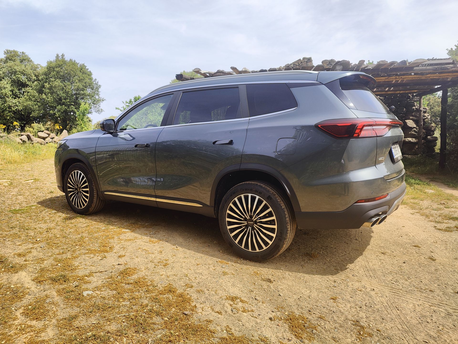 Listo para la aventura: El Ebro S800 combina capacidad y confort para cualquier viaje.