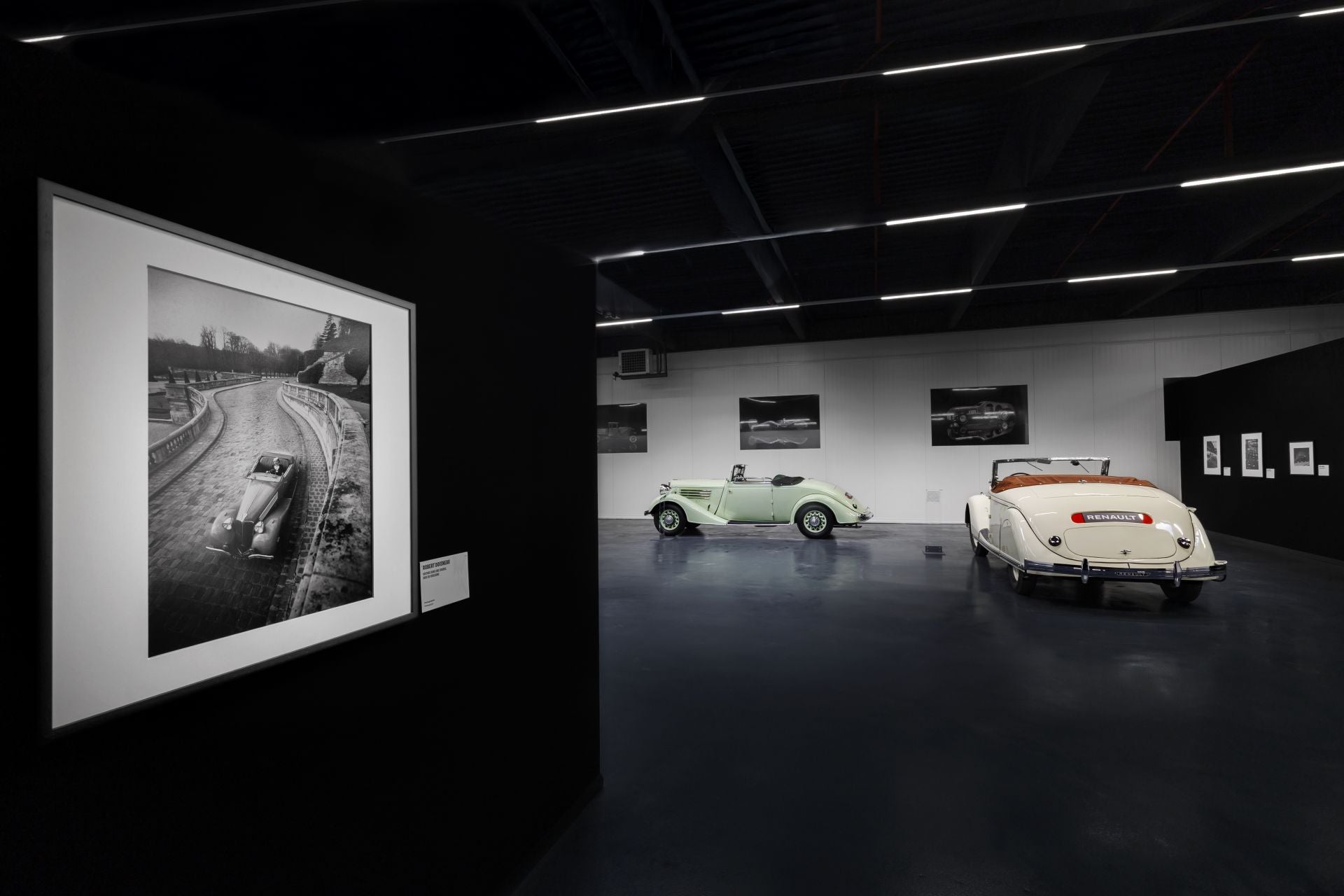 El tesoro automovilístico está formado por cientos de vehículos cuidadosamente conservados y restaurados, estos vehículos abarcan la historia de Renault desde el primer coche construido por Louis Renault en 1898 (Tipo A) hasta los modelos de antes de la guerra, los coches de Fórmula 1, los emblemáticos Alpine y los visionarios coches conceptuales