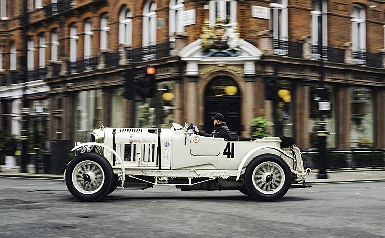 Imagen principal - Cada participante cuenta con el apoyo de un ingeniero y un mecánico dedicados