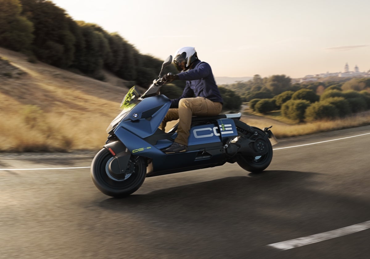 BMW CE 04 2025