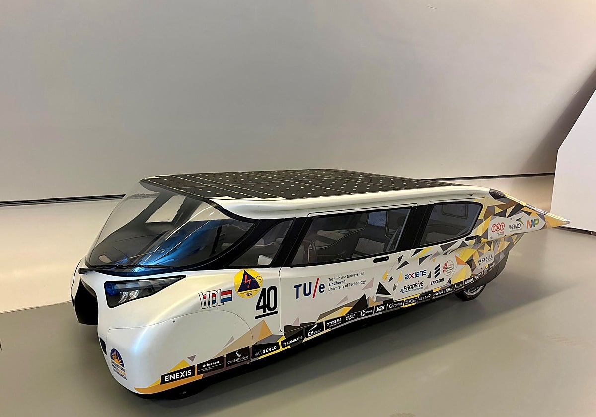 El Revolucionario coche solar Stella Lux se convierte en la nueva estrella de Mobility City
