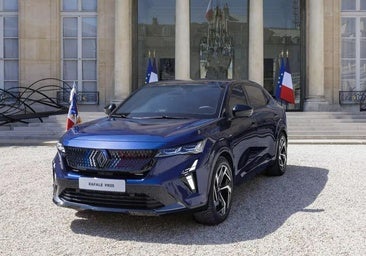 Con mármol de los Pirineos y fabricado en Palencia: así es el nuevo coche de Macron