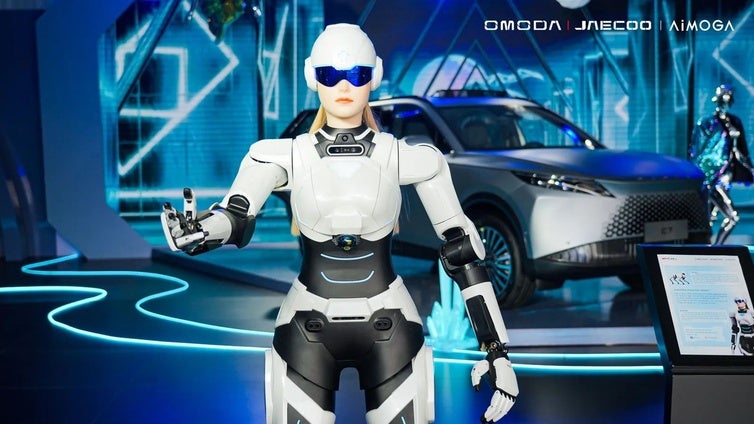Llegan los robots humanoides para atenderte en los concesionarios de coches
