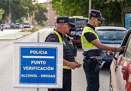 Más del 65% de los españoles cree que beber y conducir, antes aceptado, ahora está mal visto