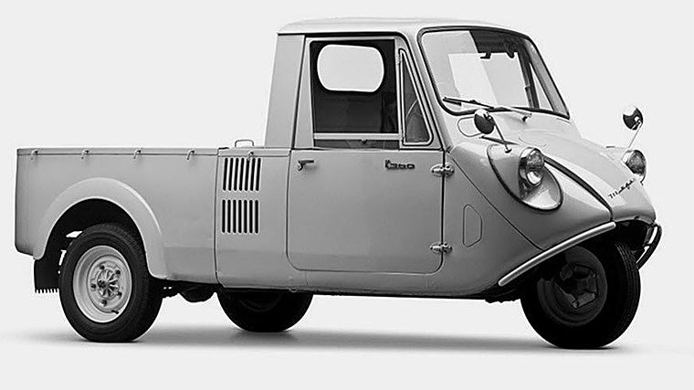 Tras la guerra, Mazda continua fabricando , con mucho éxito, vehículos de carga de tres ruedas