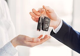 El canal de alquiler de vehículos en España se dispara un 22% en agosto