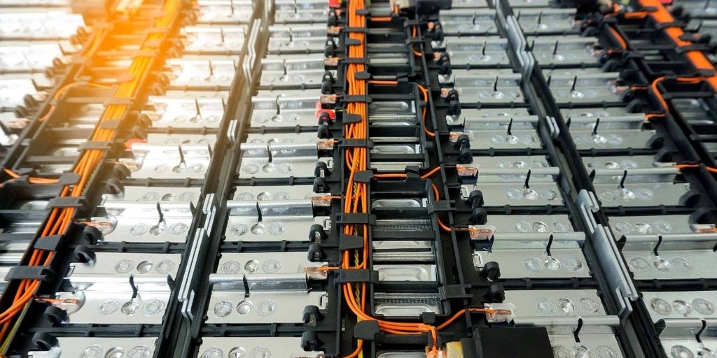 La industria automotriz europea en alerta roja: la electrificación pone en jaque su futuro